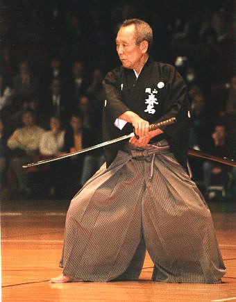 Praticante de iaidō.