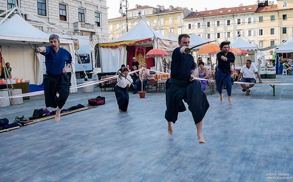 Demonstração de Katori Shintō-ryū em Trieste.