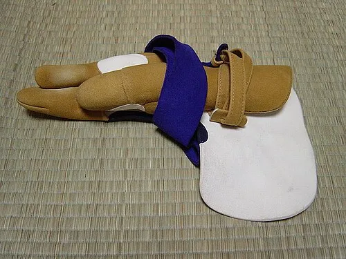 kyudo glove
